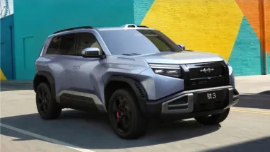 BYD скорочує ціну на електрокар, що заряджається за 9 хвилин