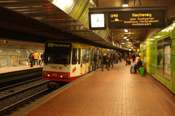 Боруссія Дортмунд охолоджує бюджет: метро без кондиціонерів замовили у Німеччині