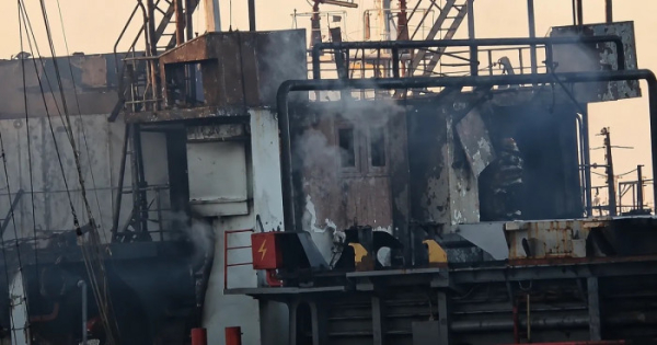 Полум’я охопило рудовоз у порту Мідія: що відомо про інцидент