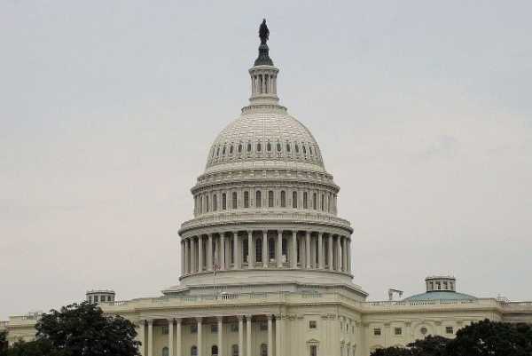 Сенат відклав голосування щодо CLARITY Act до вересня
