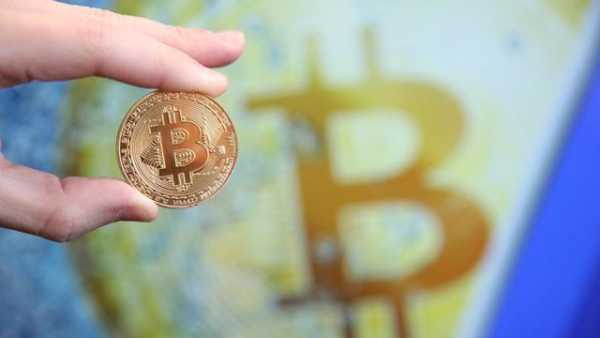 MicroStrategy: збитки $8,2 млрд та нова метрика BTC Hurdle