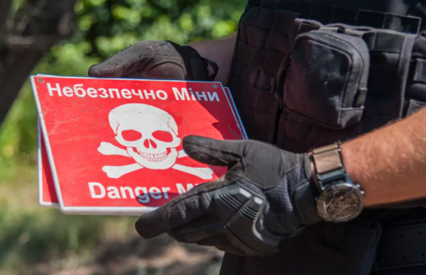Мінекономіки укладає контракти на розмінування полів: старт очищення агроземель