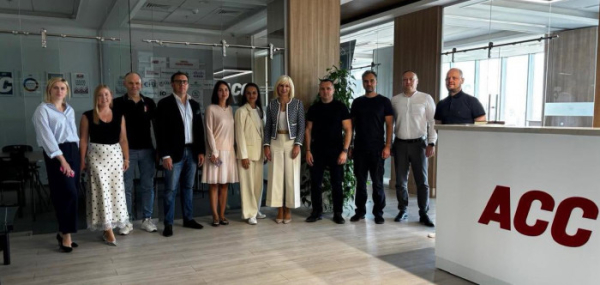 Укрзалізниця” посилює безпеку: встановлюють укриття на станціях по всій Україні