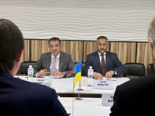 Україна та Азербайджан налагоджують логістику Чорномор’я: майбутнє вже тут