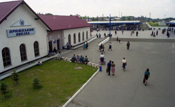 Львів планує знести стару будівлю приміського вокзалу: що відомо