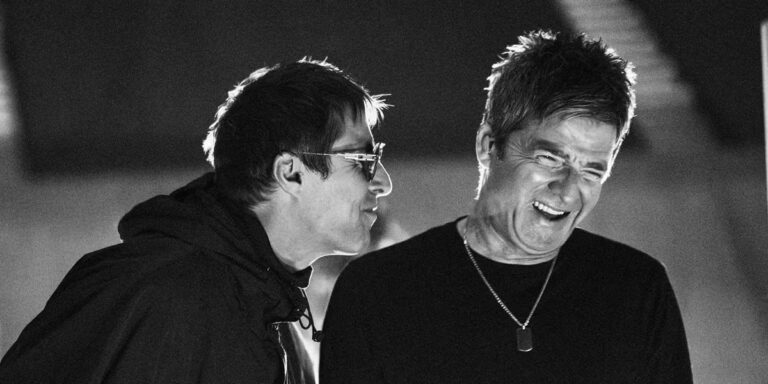 Oasis: “Don’t Look Back in Anger” — ваш пропуск на концерт, який ви пам’ятатимете вічно