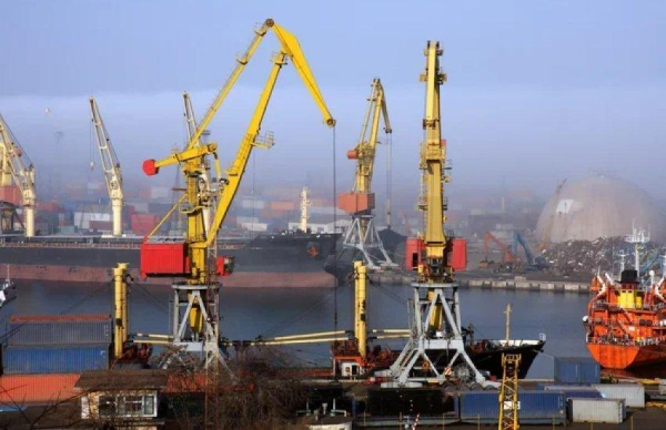 Зростання експорту зерна з портів Великої Одеси: зменшується черга залізничних вагонів