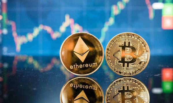 Bitcoin тримається, Ethereum залучає кошти: аналіз позицій на крипторинку
