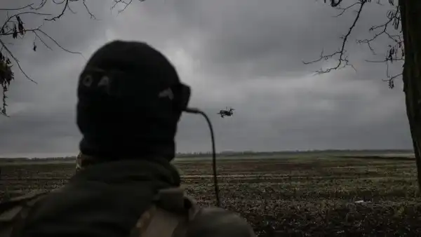 Дрони трансформують війну: як Україна руйнує розмежування фронту та тилу