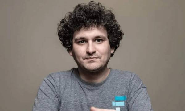 Адамс: SBF придбав Uniswap.com, аби “похизуватися” перед компанією