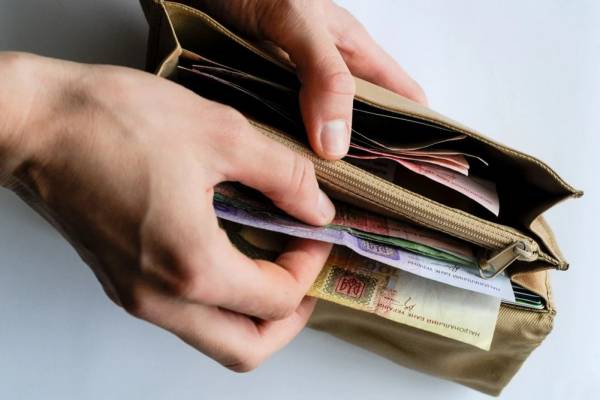 Зарплати українців перетнули позначку 32 тисячі: що змінилося