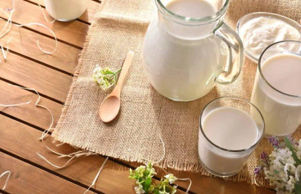 Український молочний експорт просідає: чому імпорт зростає?