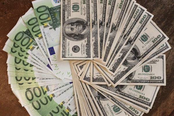 Європейський Союз виділив Україні €6,1 мільярда позики: деталі кредиту