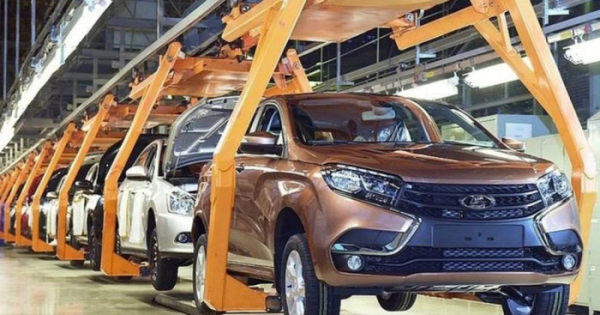 Ринку РФ: Як санкції обвалили попит на російські авто в Казахстані