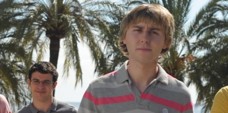 Джеймс Баклі з “The Inbetweeners” випадково розкрив несподівану деталь про свого персонажа у новому фільмі Netflix