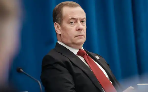 Медведєв знову погрожує ядерним ударом: чого чекати Україні та світу