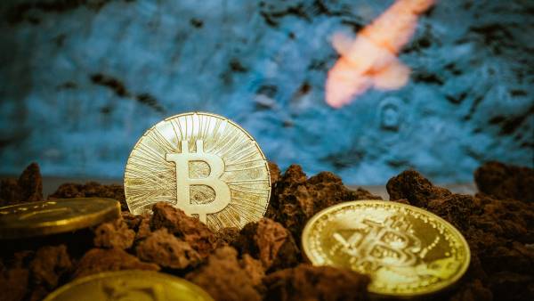 Безглуздий майнінг біткоїна виснажує потужності гідроелектростанцій, як Швейцарія