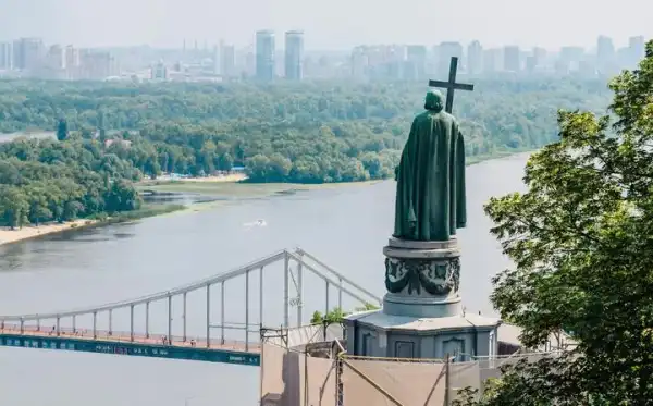 Посольства ЄС відреагували на погрози РФ: diplomatic standoff у Києві